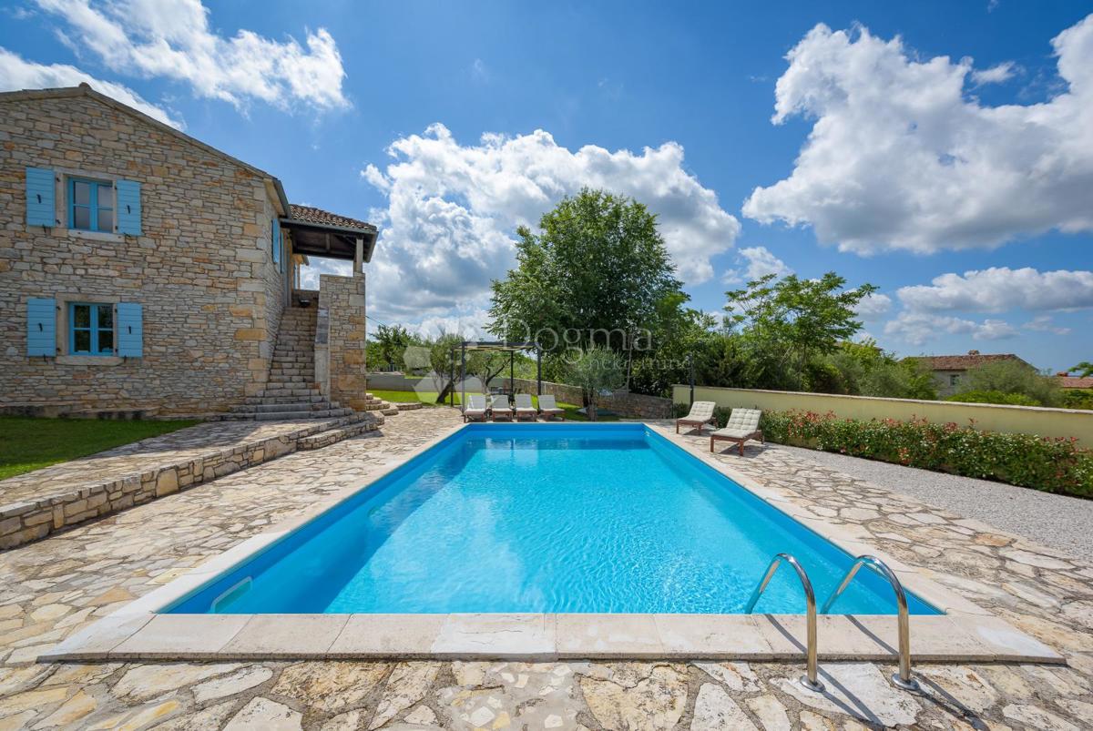 Hiša Heraki, Sveti Lovreč, 154m2