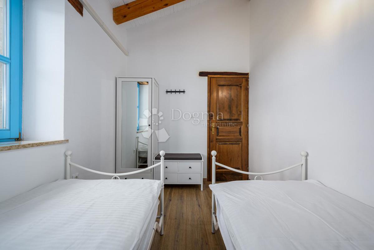 Hiša Heraki, Sveti Lovreč, 154m2