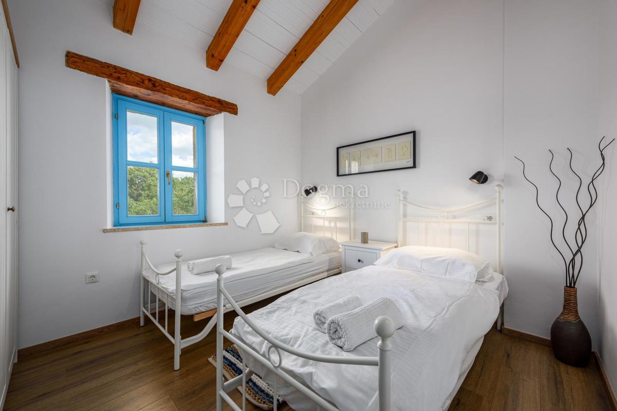 Hiša Heraki, Sveti Lovreč, 154m2