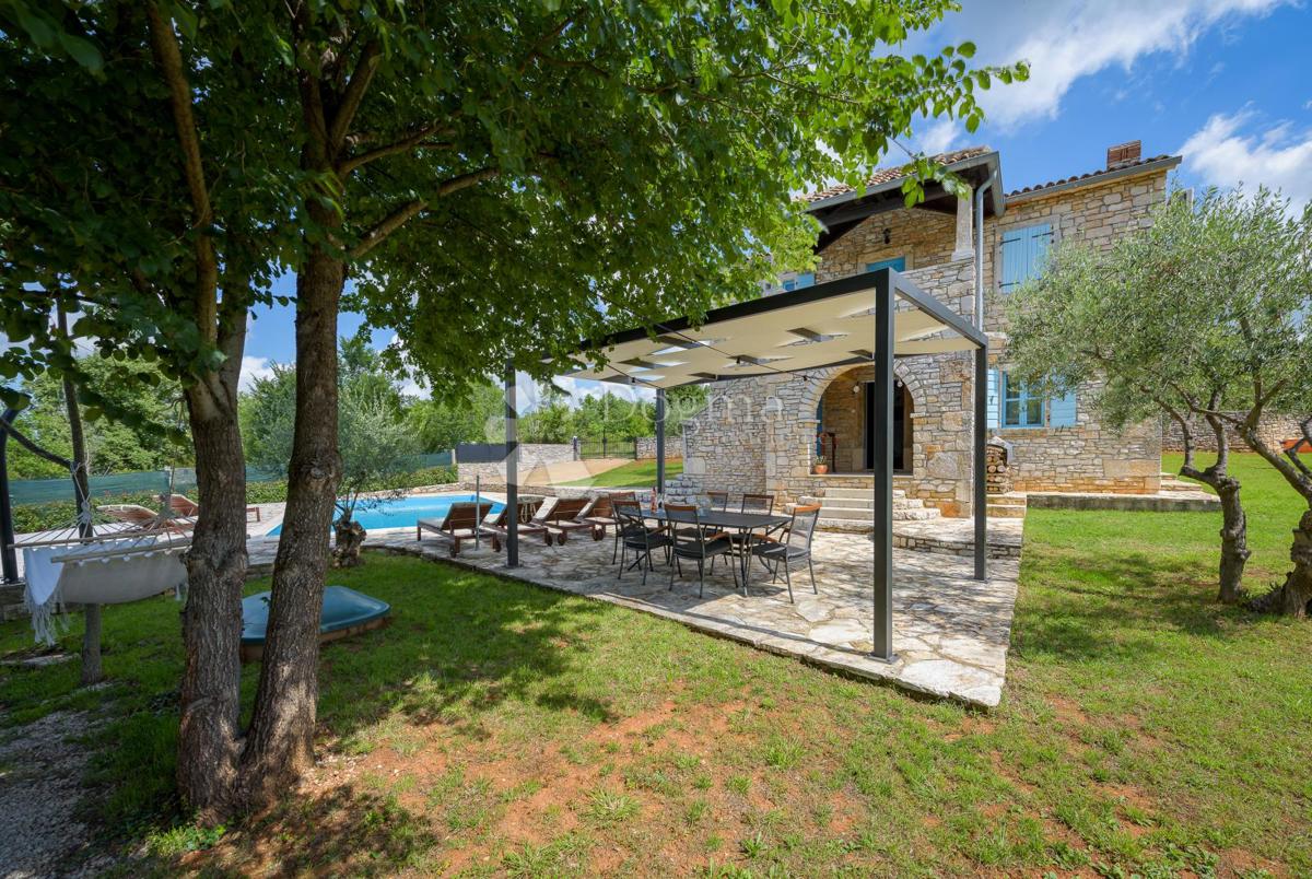 Hiša Heraki, Sveti Lovreč, 154m2