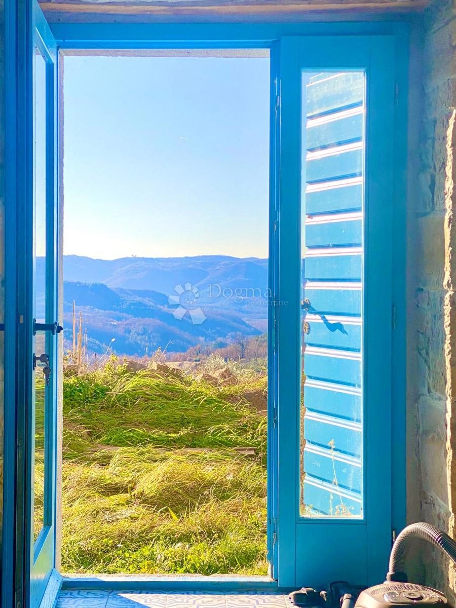 Edinstvena nepremičnina s čudovitim razgledom v Istri