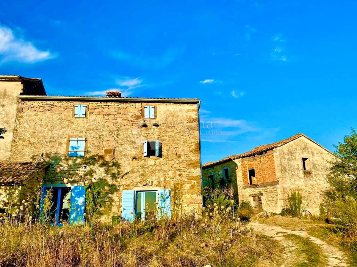 Edinstvena nepremičnina s čudovitim razgledom v Istri