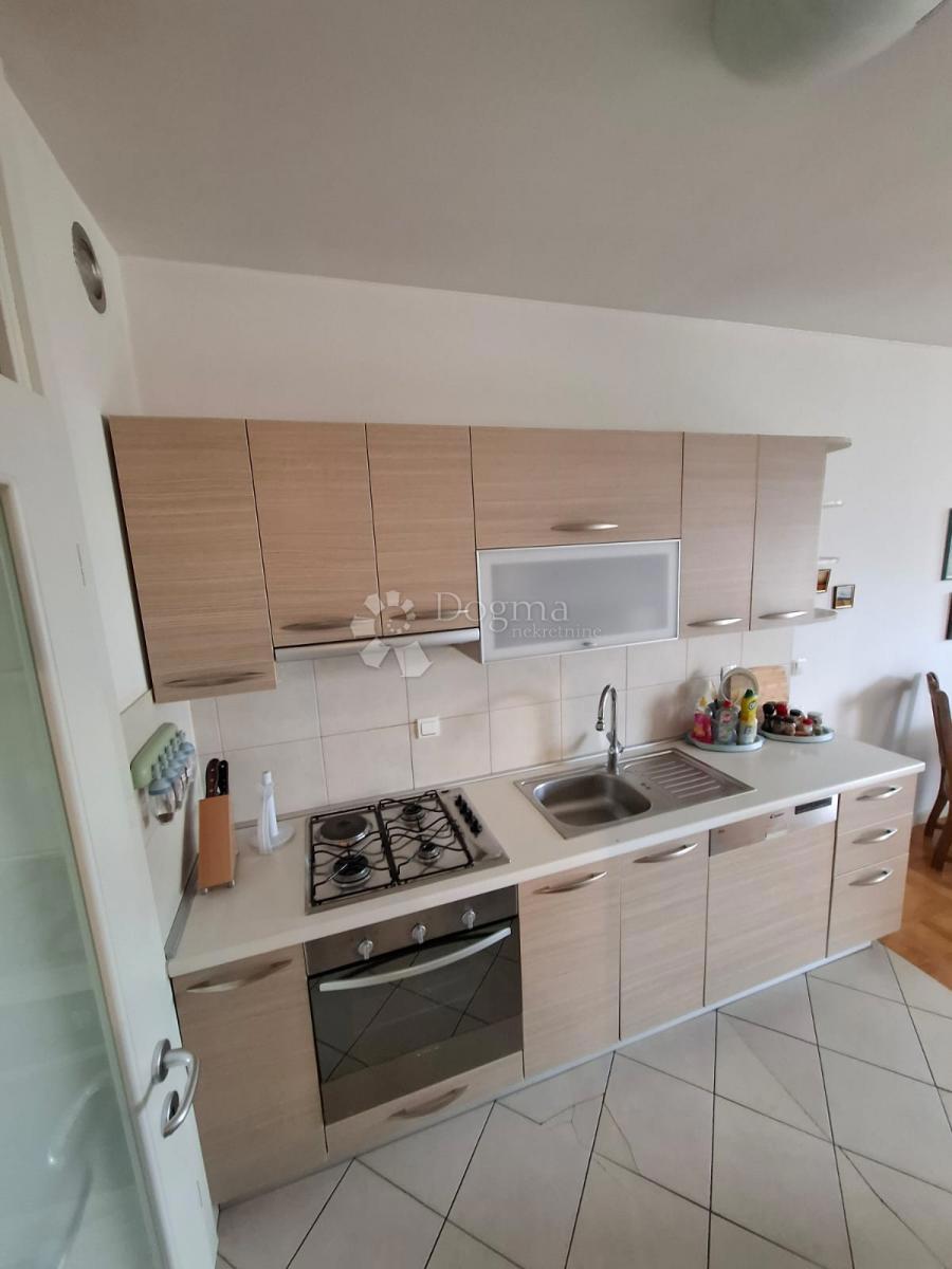 Stanovanje Trnje, 75,77m2