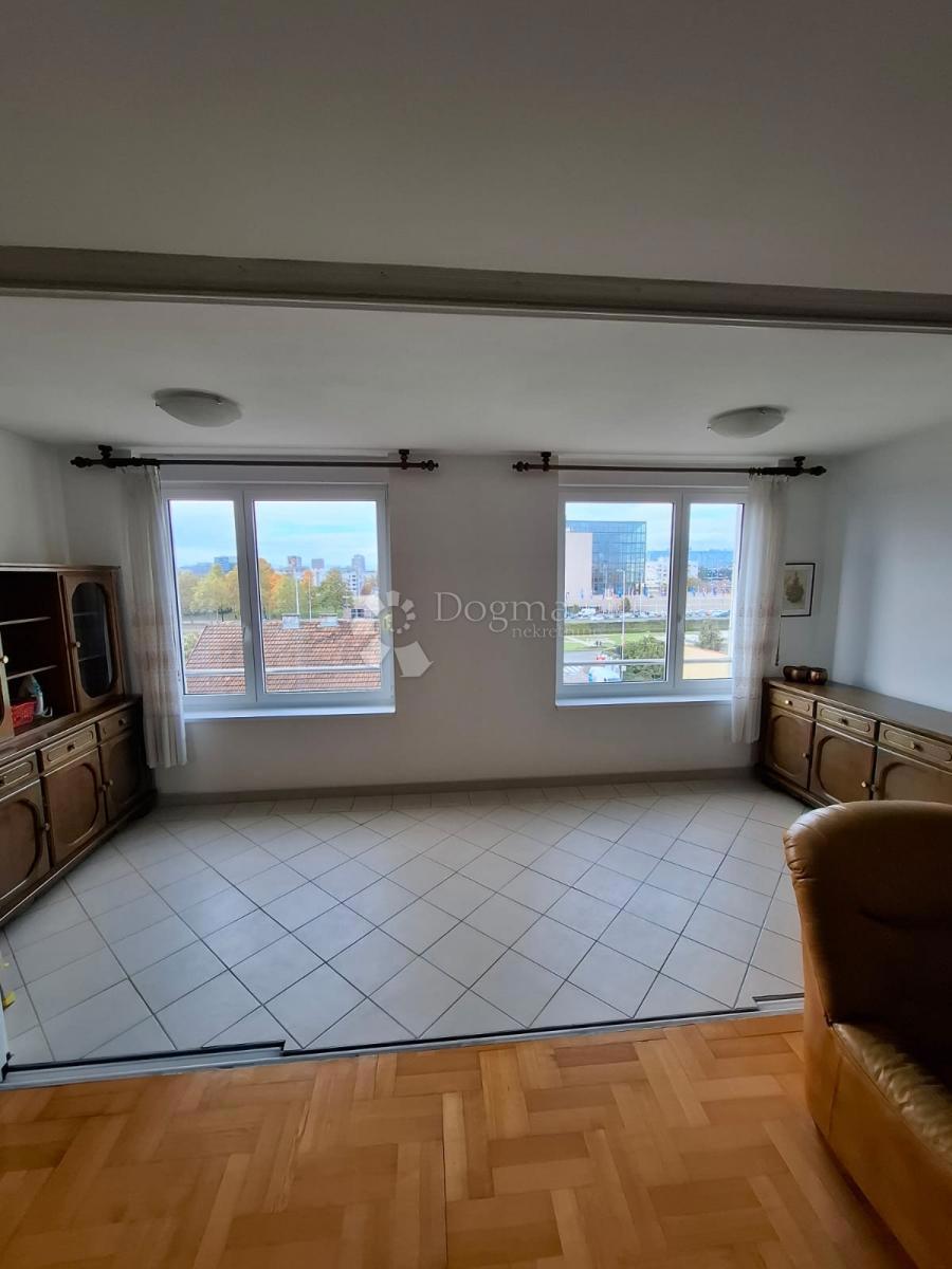 Stanovanje Trnje, 75,77m2