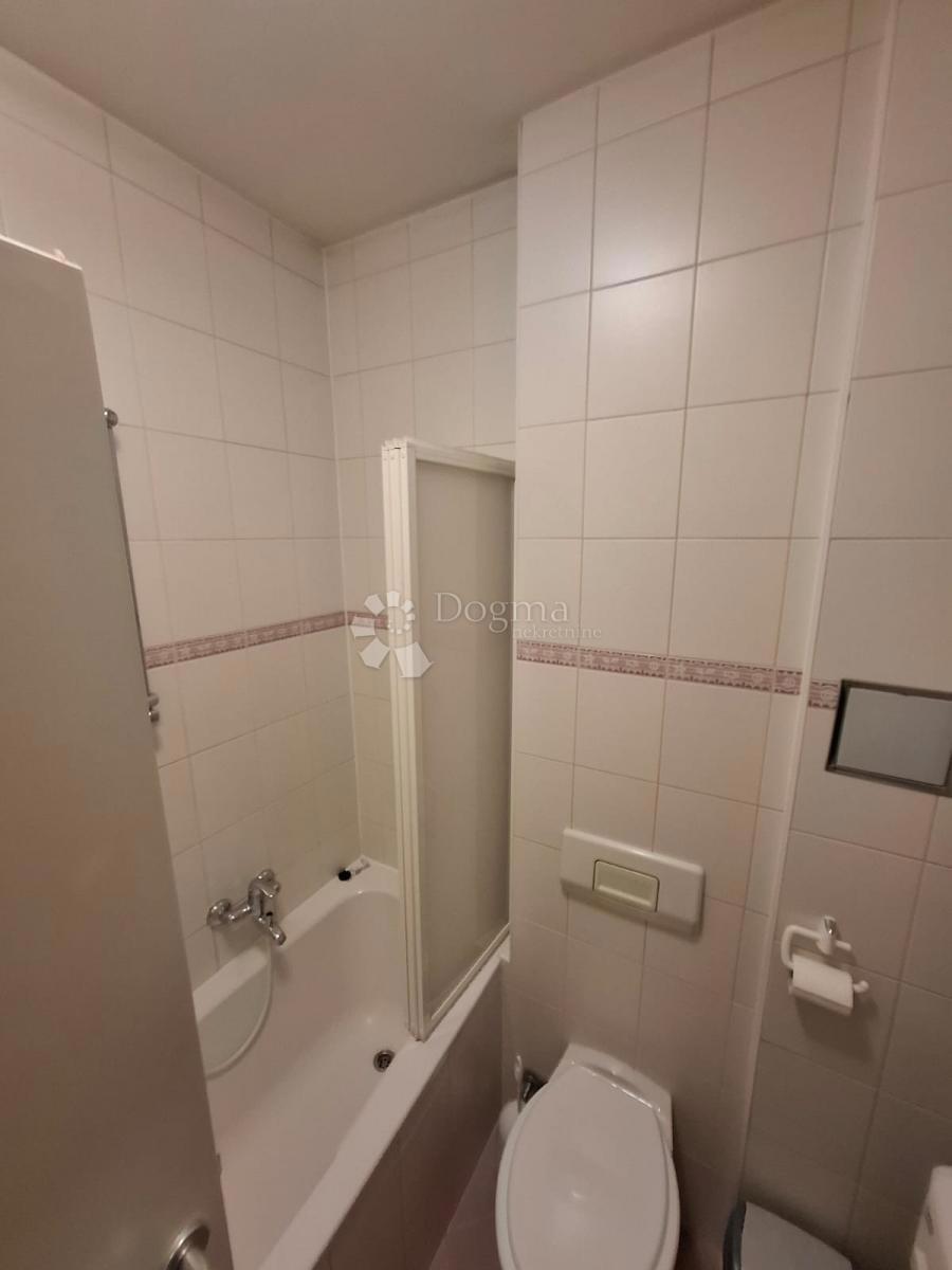 Stanovanje Trnje, 75,77m2