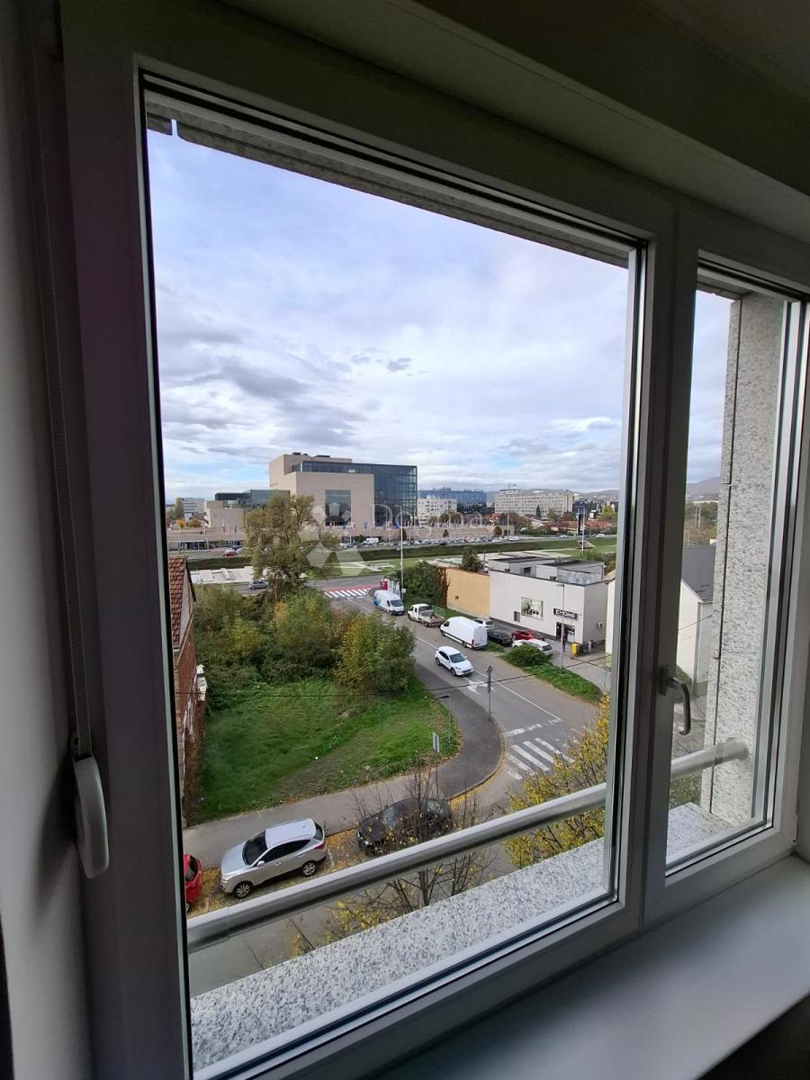 Stanovanje Trnje, 75,77m2