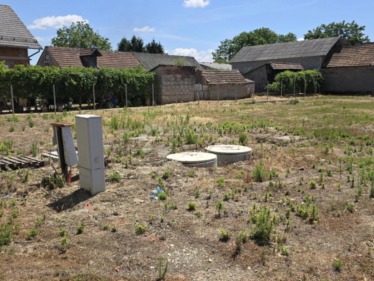 Zazidljivo zemljišče Nova Ves Petrijanečka, Petrijanec, 809m2