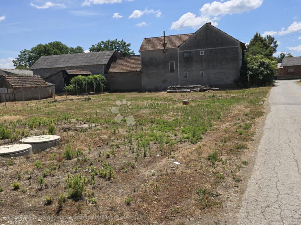 Zazidljivo zemljišče Nova Ves Petrijanečka, Petrijanec, 809m2