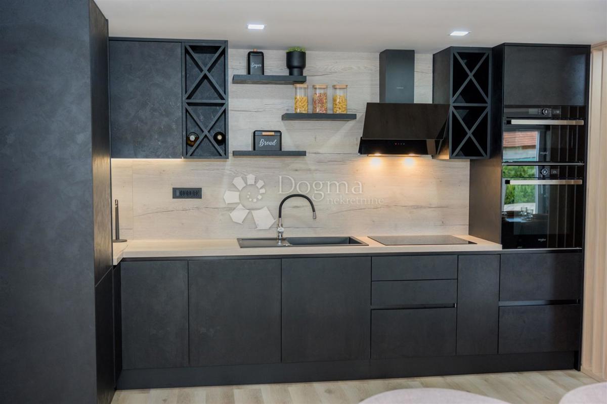 Hiša Podgrađe, Marija Bistrica, 230m2