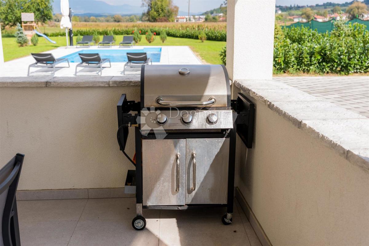 Hiša Podgrađe, Marija Bistrica, 230m2