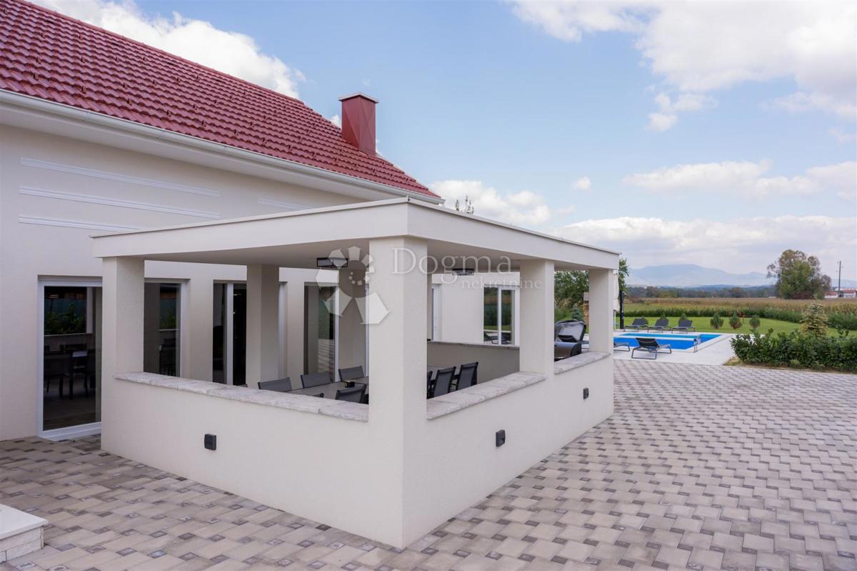 Hiša Podgrađe, Marija Bistrica, 230m2