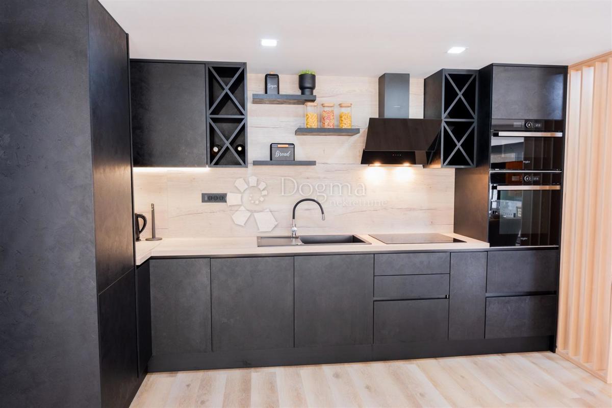 Hiša Podgrađe, Marija Bistrica, 230m2