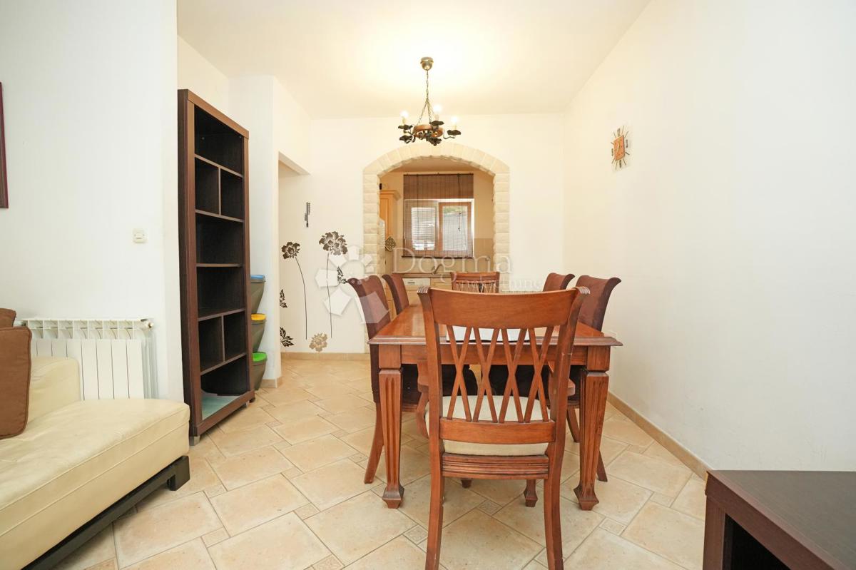 Stanovanje Štinjan, Pula, 70,02m2