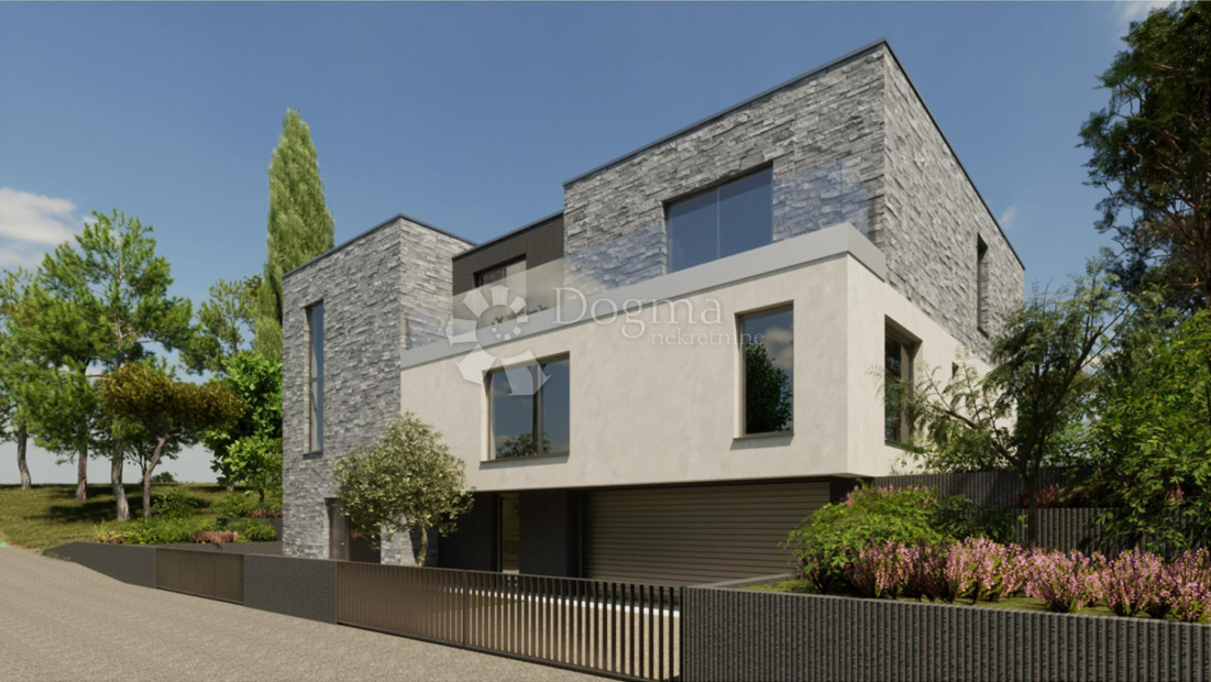 Prodaja gradbenega zemljišča z gradbenim dovoljenjem – Kanfanar, Istra