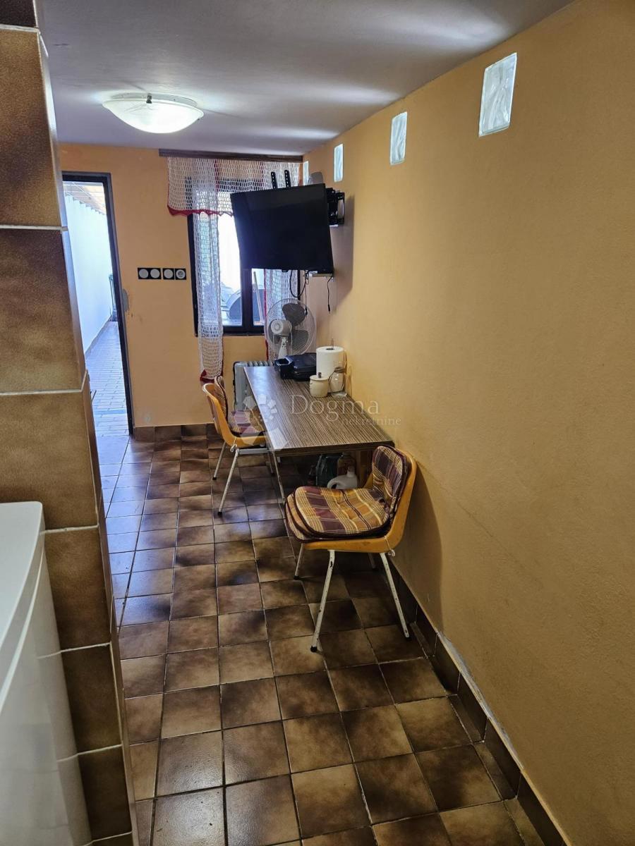 Hiša Peroj, Vodnjan, 65m2