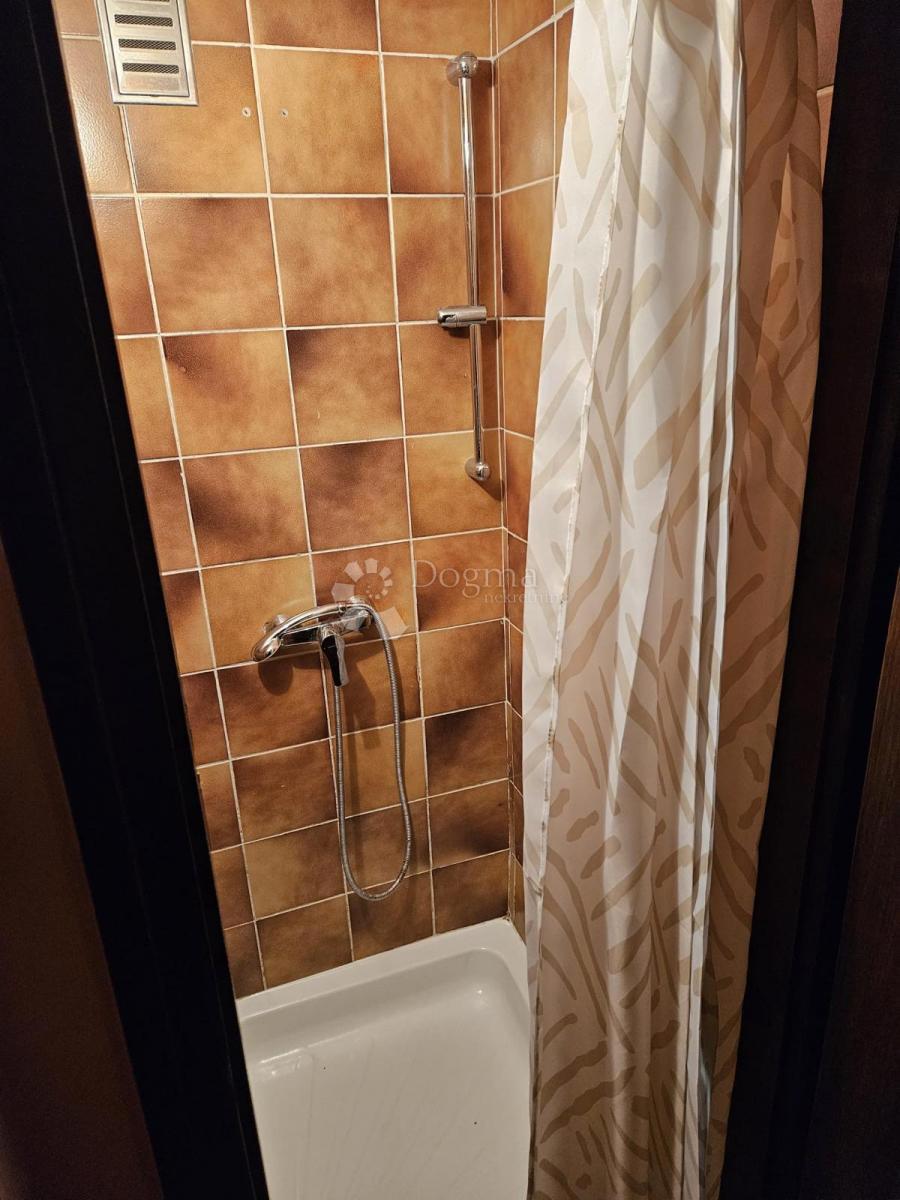 Hiša Peroj, Vodnjan, 65m2