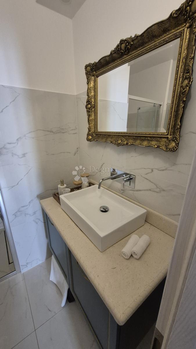 Stanovanje Vrsar, 77,97m2