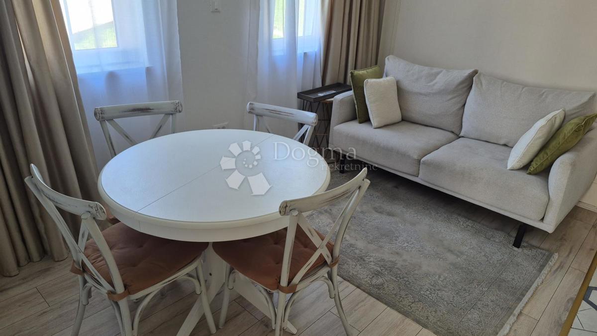 Stanovanje Vrsar, 77,97m2