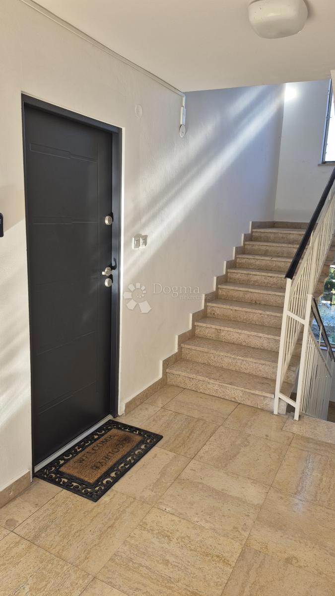 Stanovanje Vrsar, 77,97m2