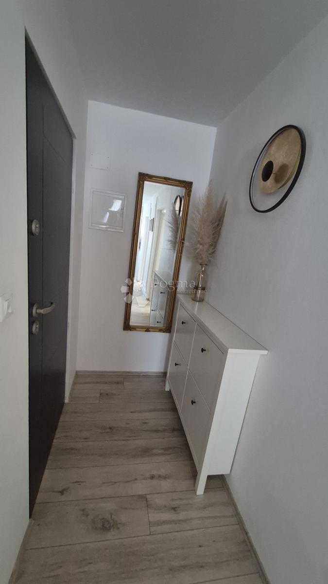 Stanovanje Vrsar, 77,97m2