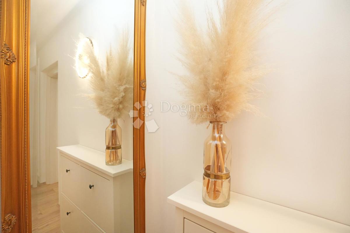 Stanovanje Vrsar, 77,97m2