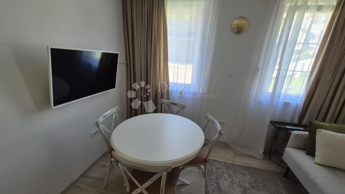 Stanovanje Vrsar, 77,97m2