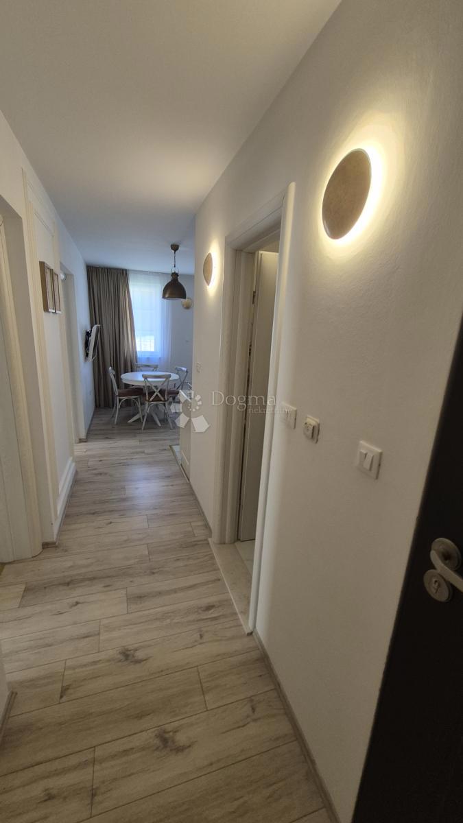 Stanovanje Vrsar, 77,97m2