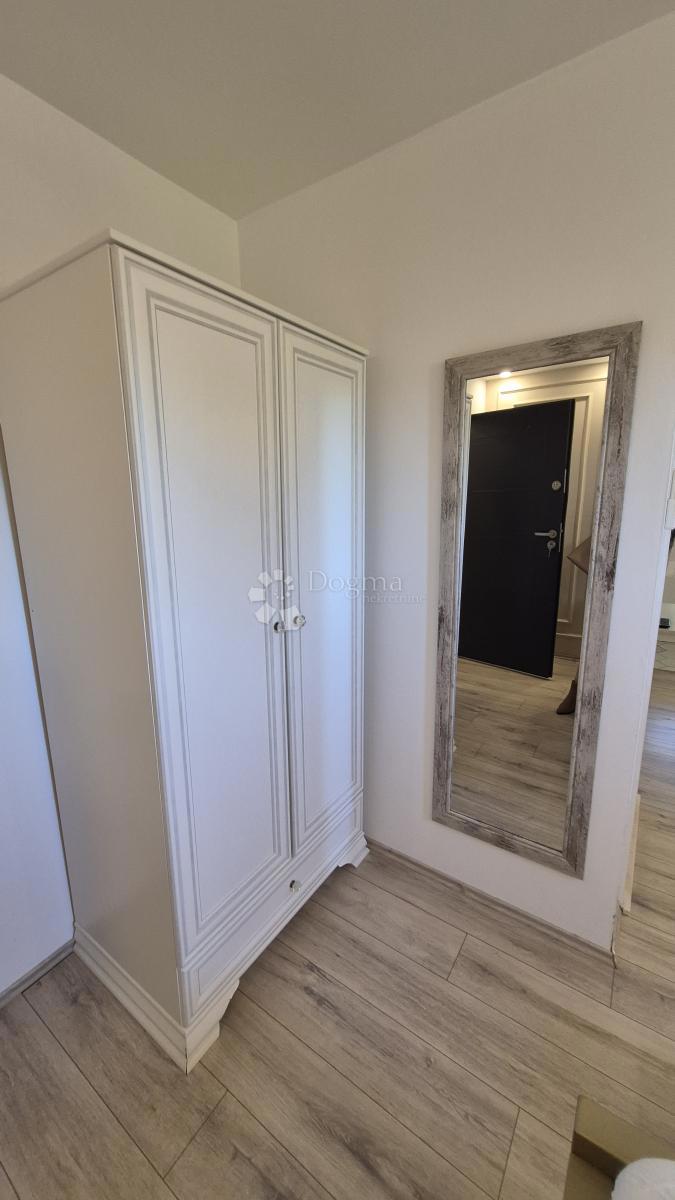 Stanovanje Vrsar, 77,97m2