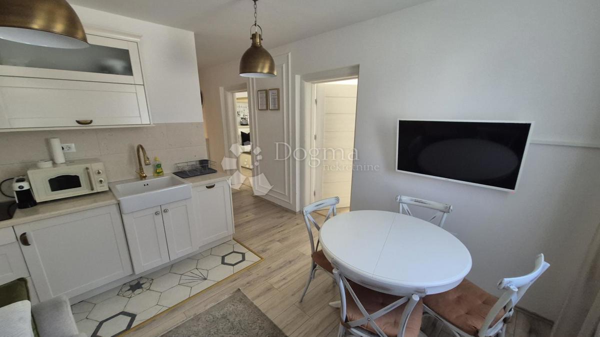 Stanovanje Vrsar, 77,97m2