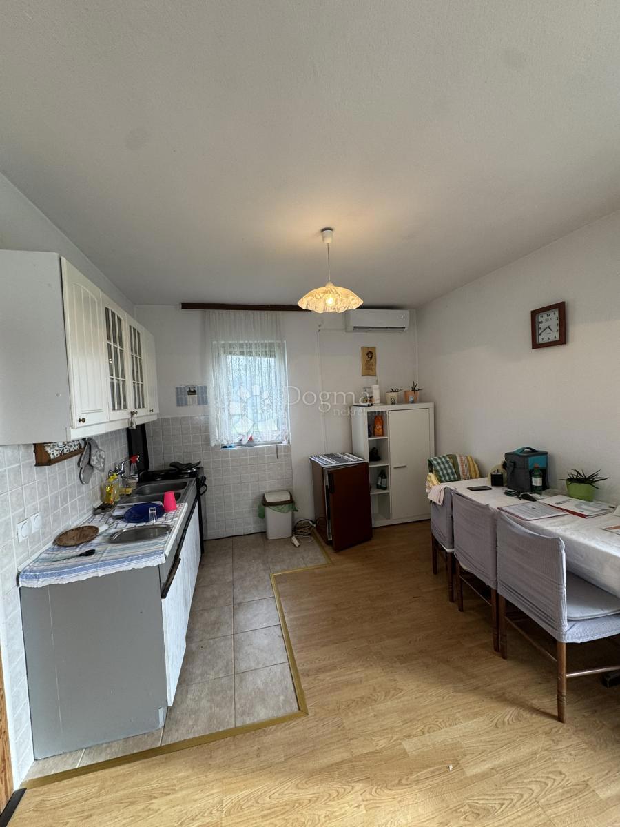 Hiša Donja Kovačica, Veliki Grđevac, 103m2