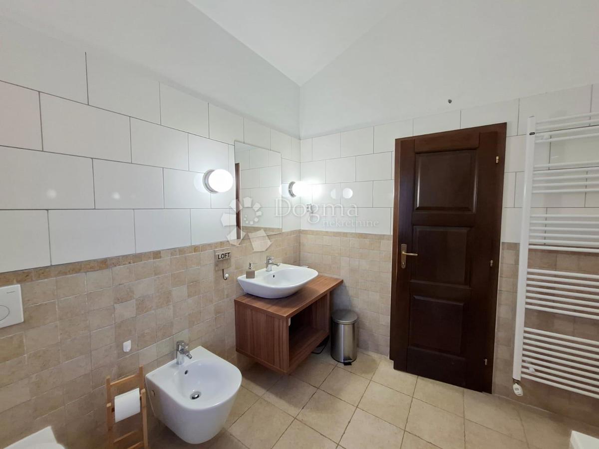 Hiša Višnjan, 205m2