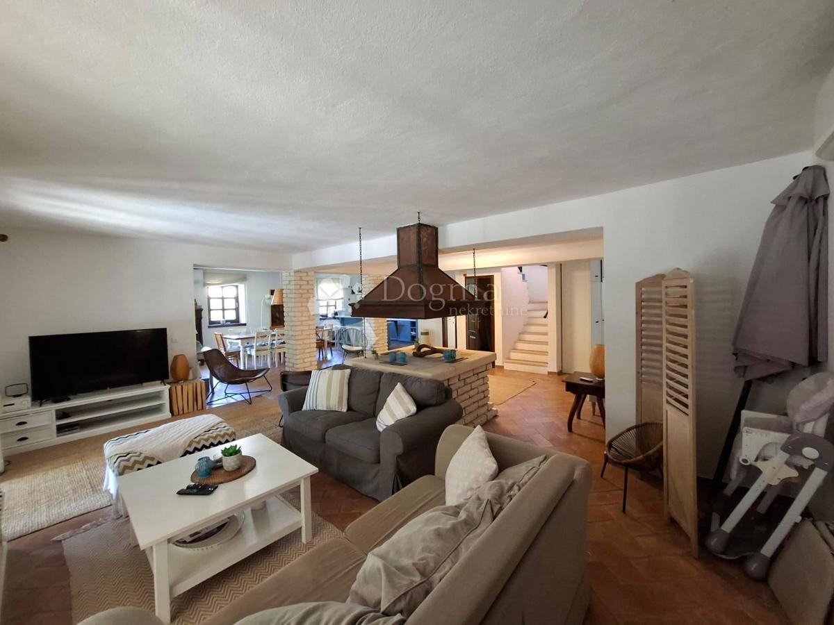 Hiša Višnjan, 205m2