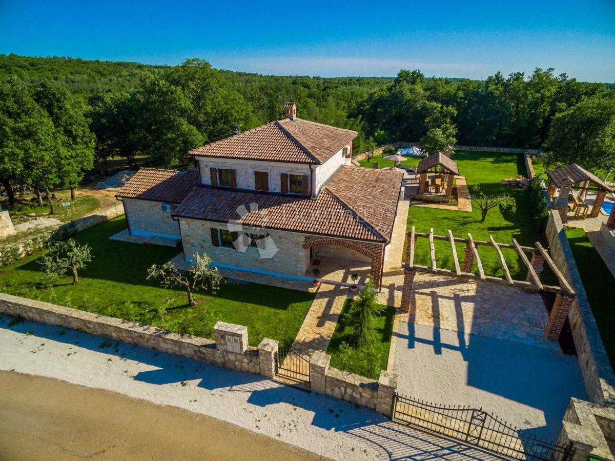 Hiša Višnjan, 205m2