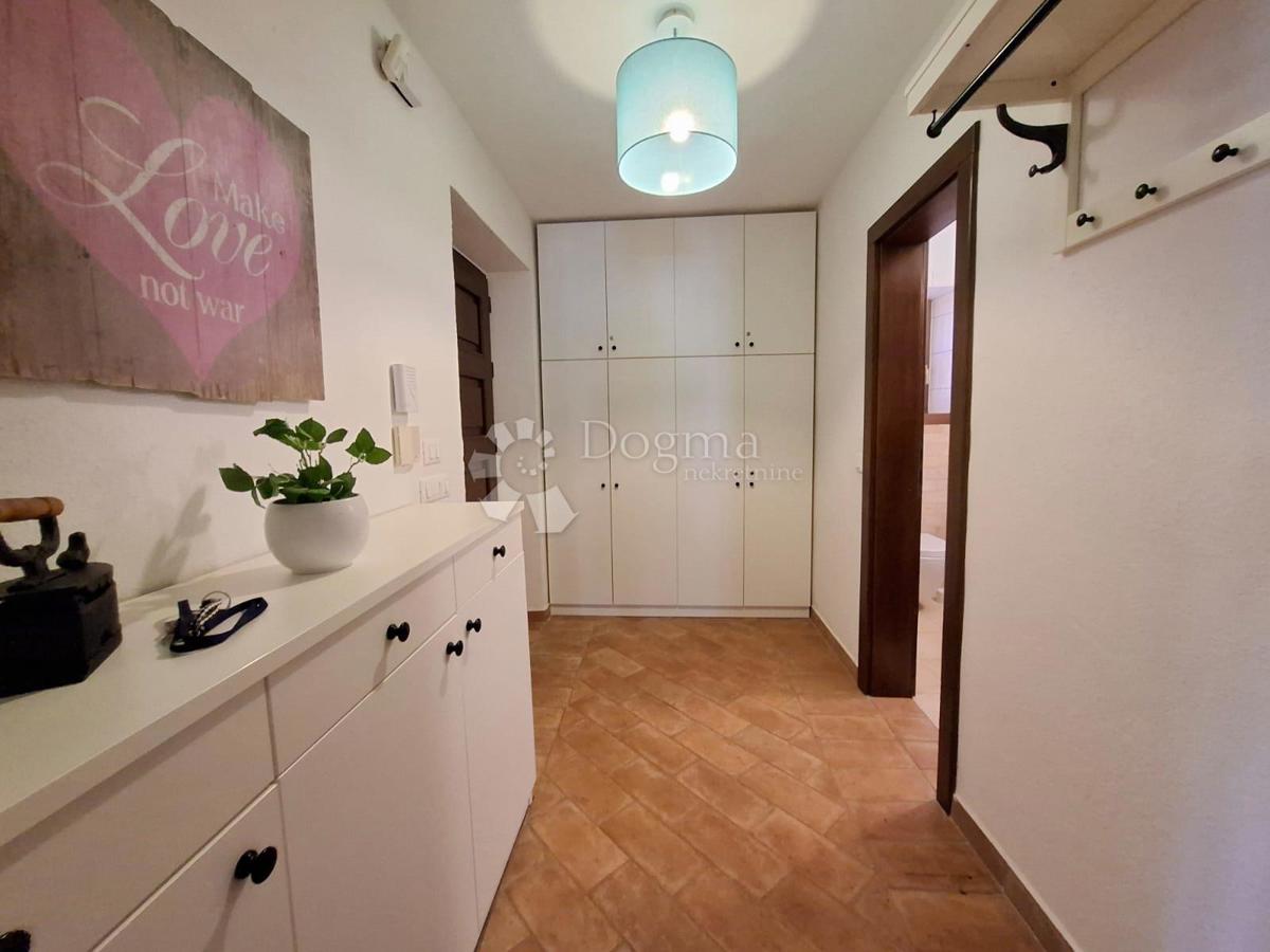 Hiša Višnjan, 205m2