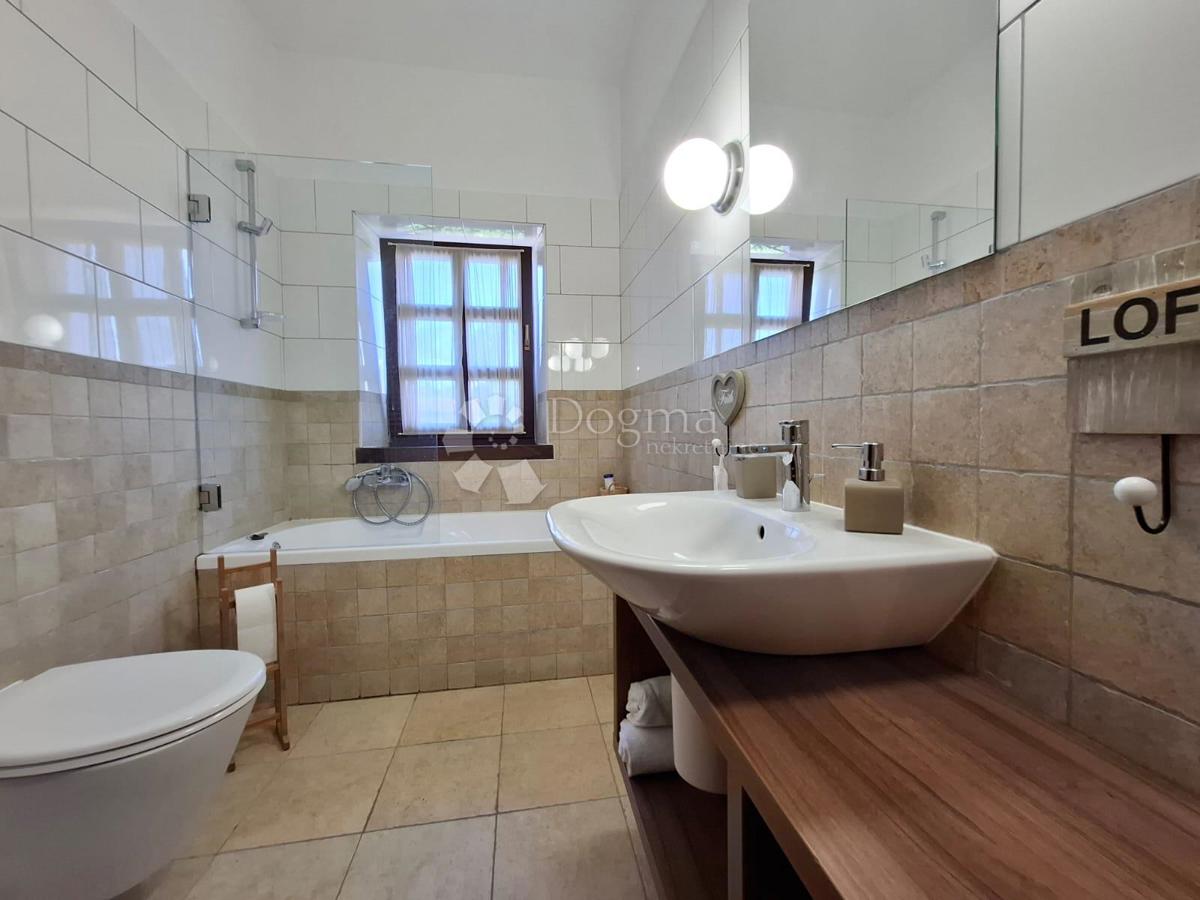 Hiša Višnjan, 205m2