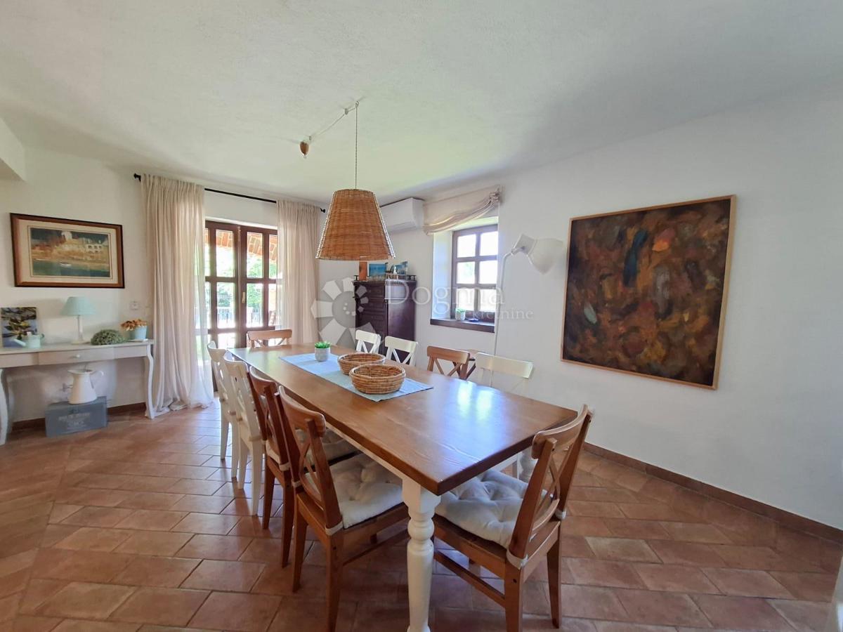 Hiša Višnjan, 205m2