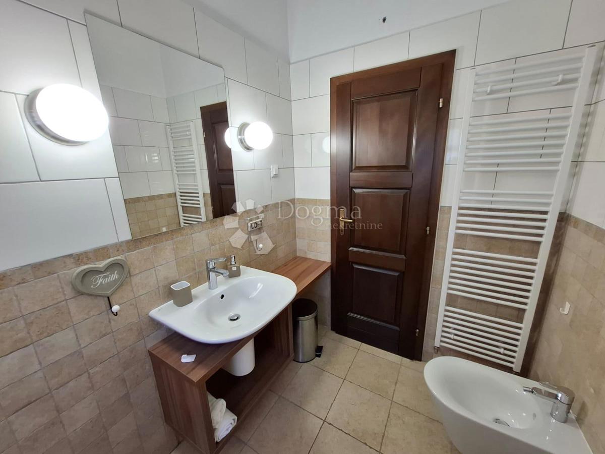 Hiša Višnjan, 205m2