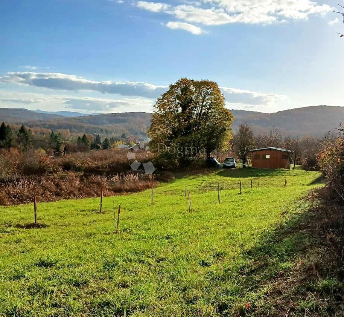 Kmetijsko zemljišče Tounj, 4.042m2