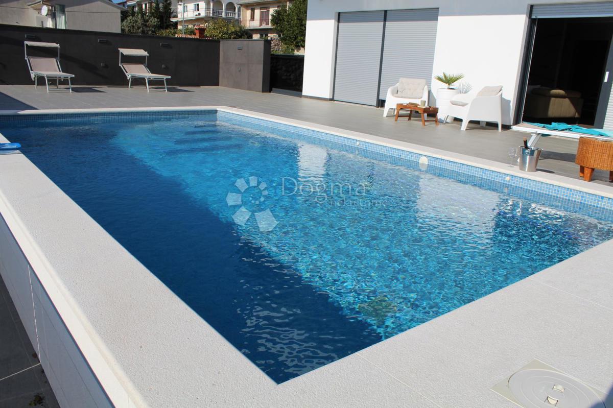 Hiša Novi Vinodolski, 400m2