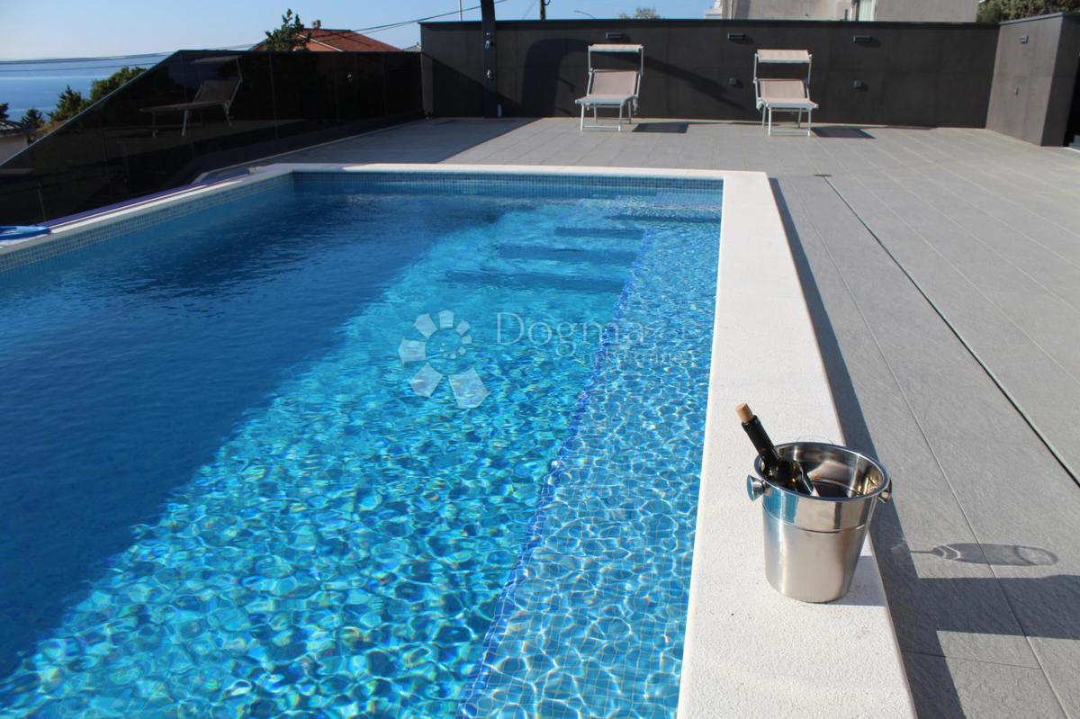 Hiša Novi Vinodolski, 400m2