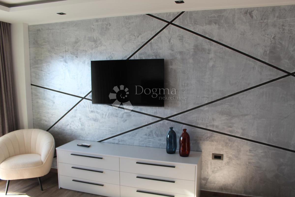 Hiša Novi Vinodolski, 400m2