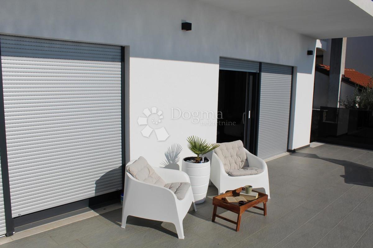 Hiša Novi Vinodolski, 400m2