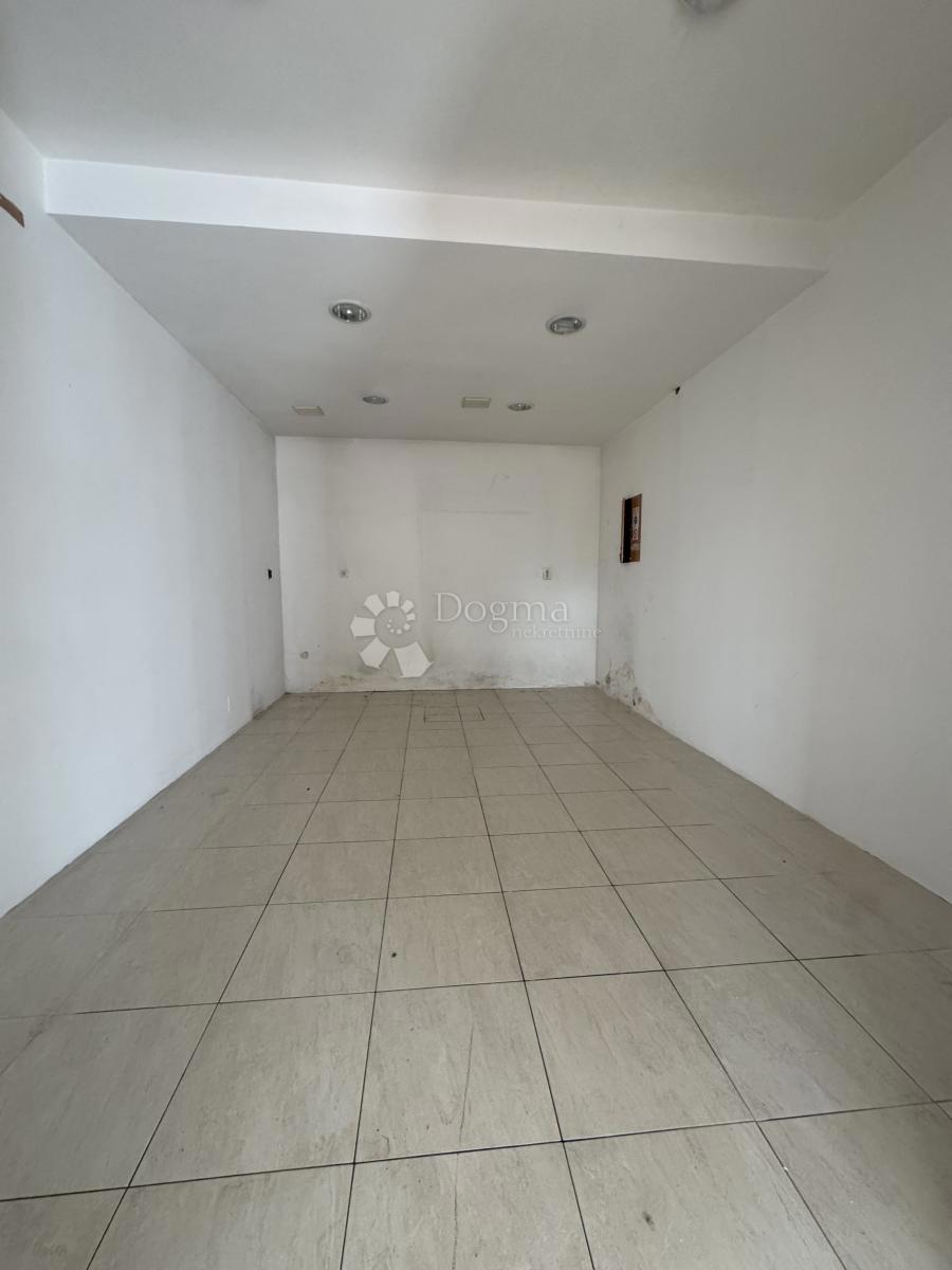 Poslovni prostor Potpićan, Kršan, 72,70m2