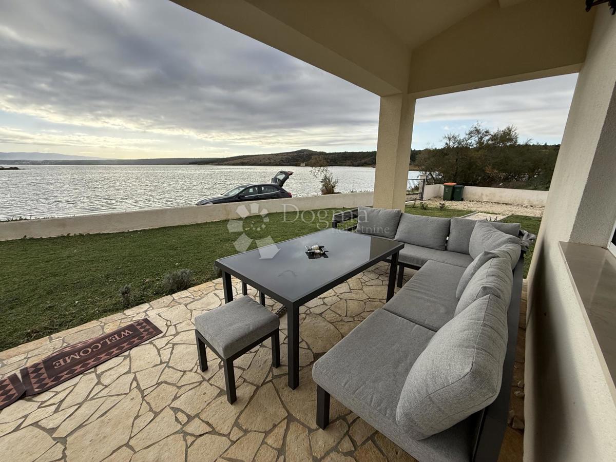 Hiša Posedarje, 174m2