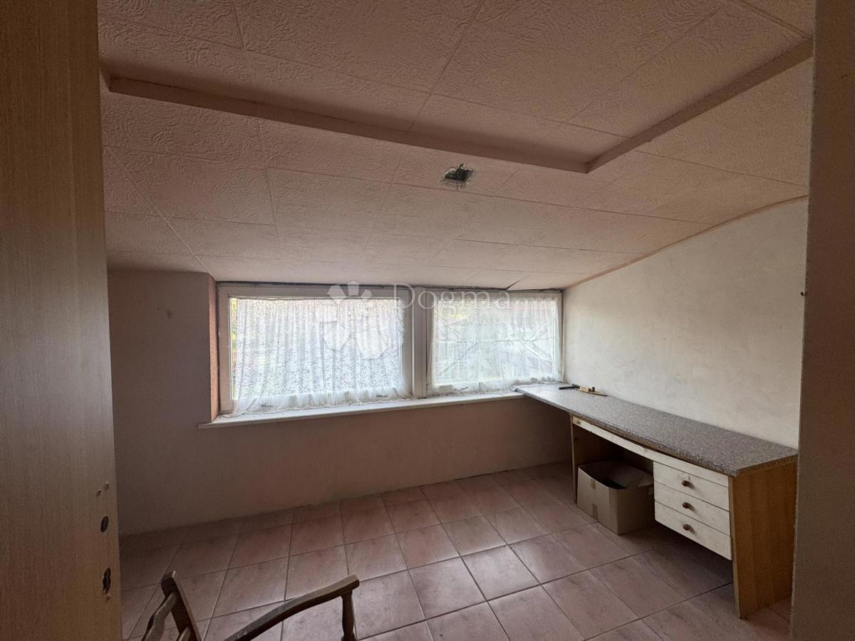 Hiša Maglenča, Veliko Trojstvo, 156m2