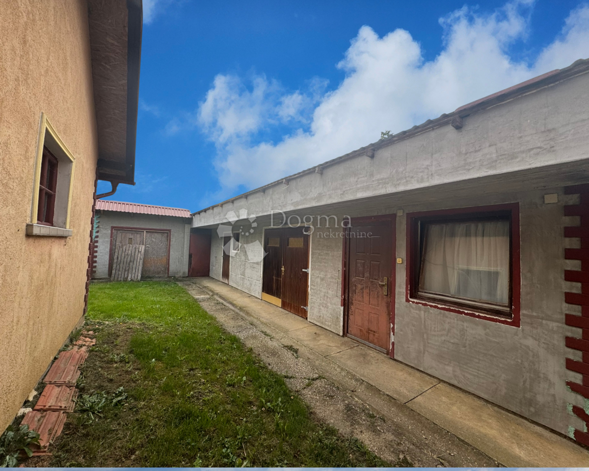 Hiša Maglenča, Veliko Trojstvo, 156m2