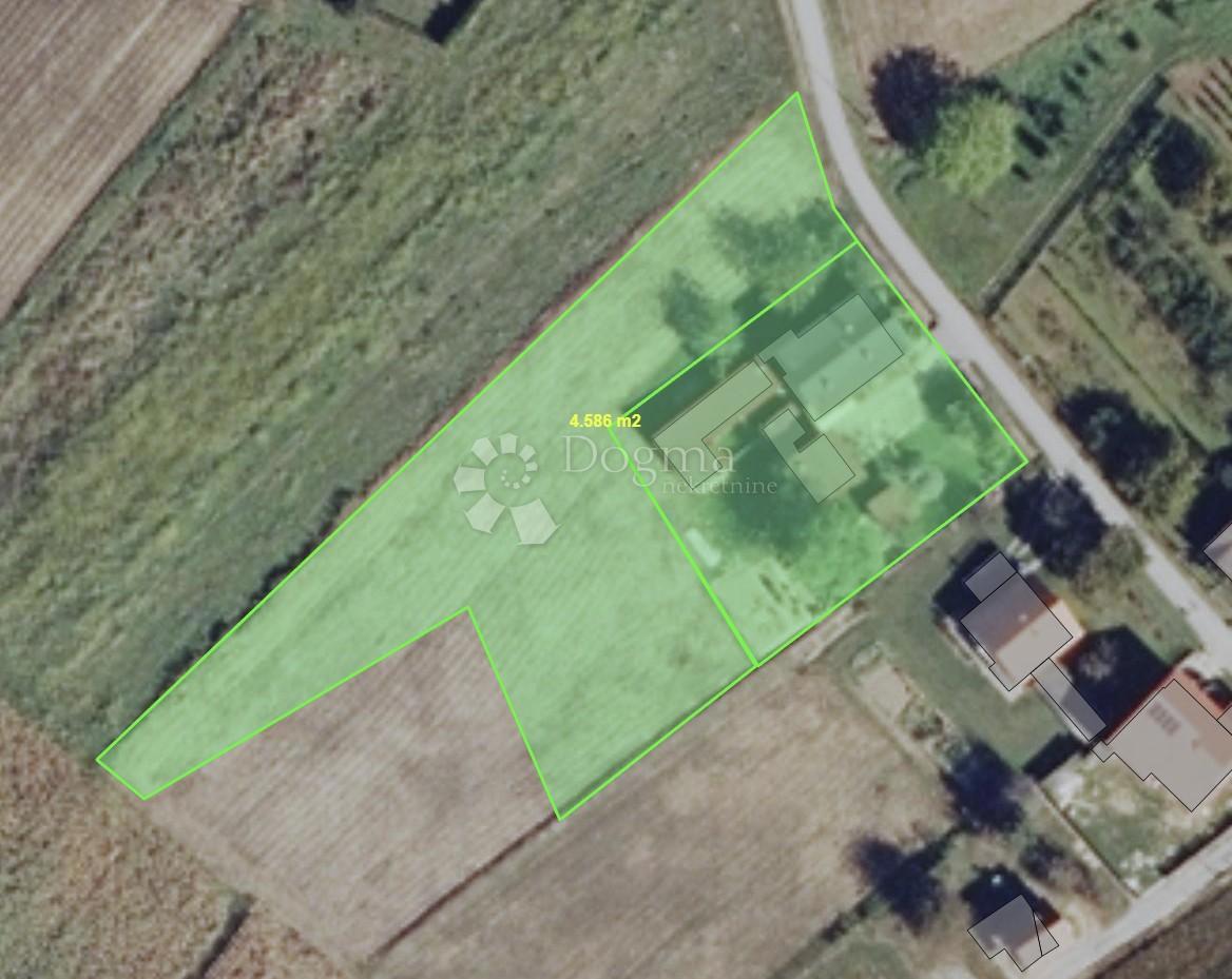 Hiša Maglenča, Veliko Trojstvo, 156m2