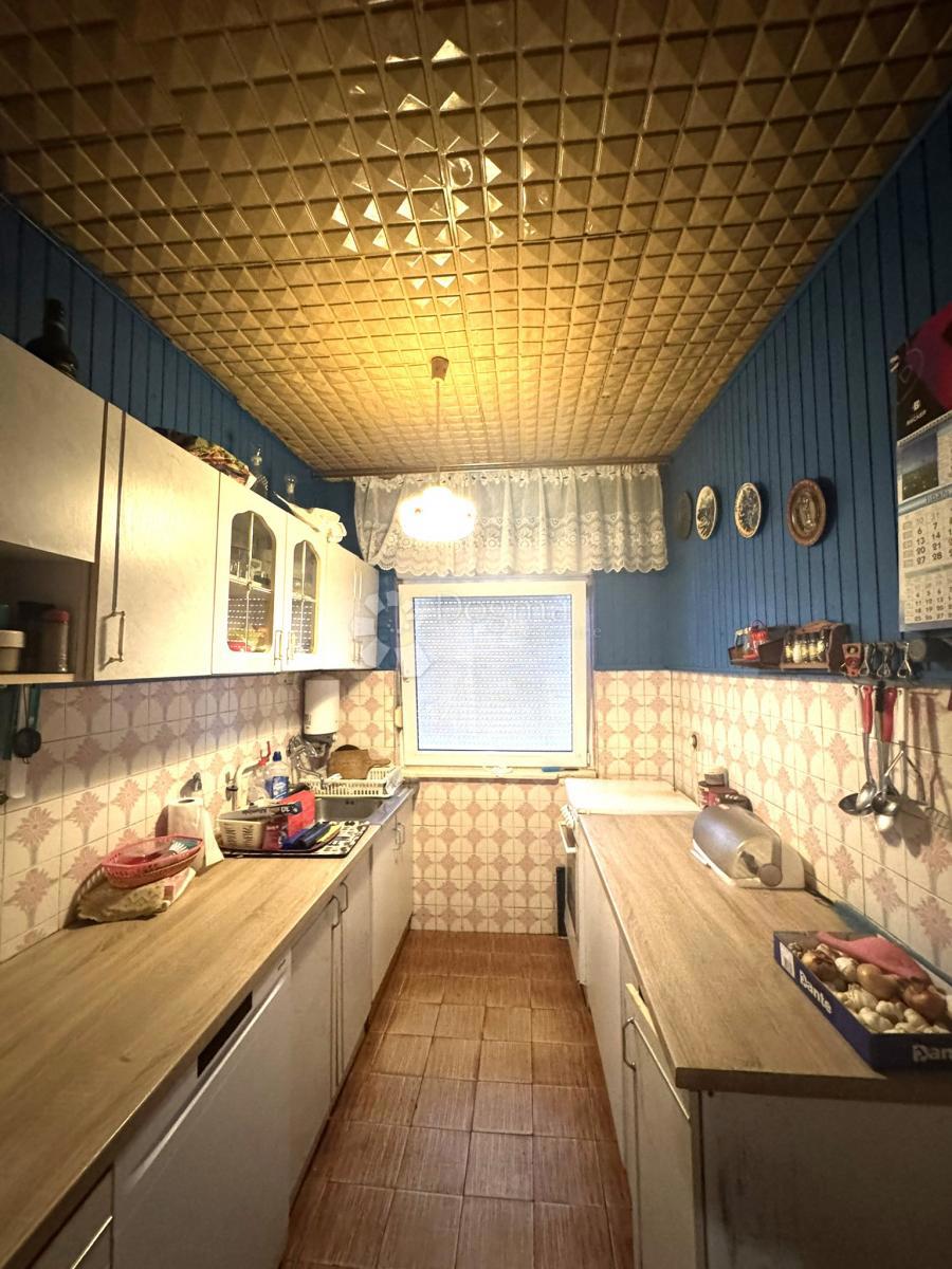 Hiša Maglenča, Veliko Trojstvo, 156m2