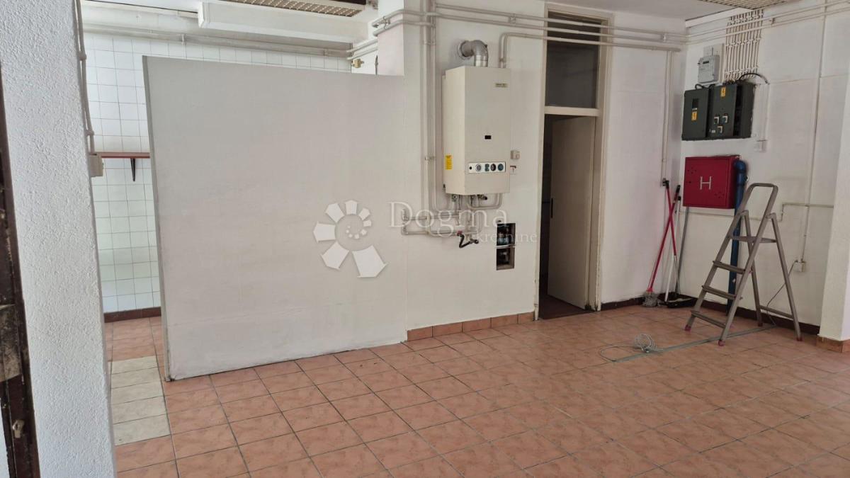 Poslovni prostor Jug II, Osijek, 67,13m2