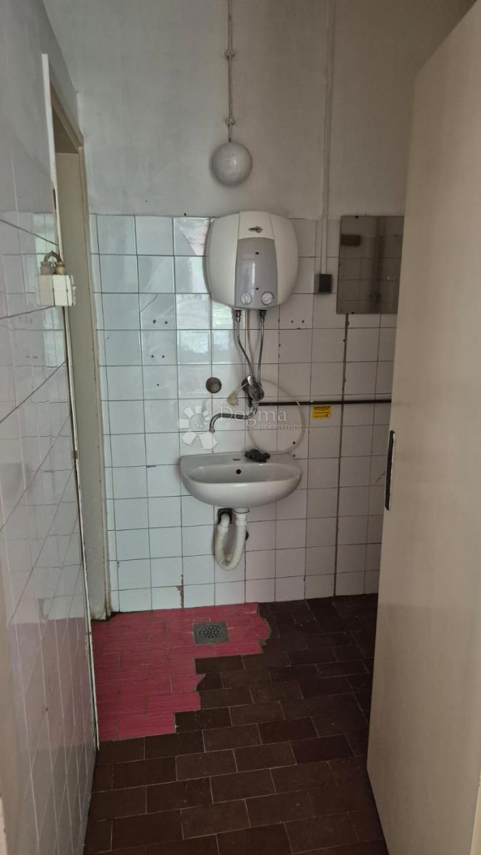 Poslovni prostor Jug II, Osijek, 67,13m2